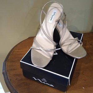 Nina dress sandal, size 11 M